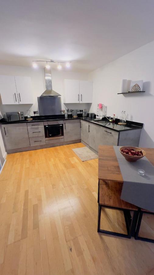 Charming 1-Bedroom Apartment In Woolwich ロンドン エクステリア 写真