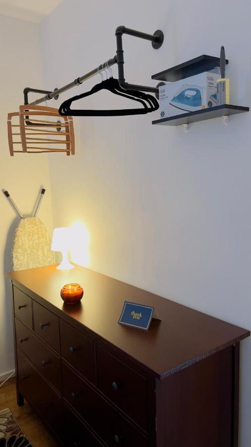 Charming 1-Bedroom Apartment In Woolwich ロンドン エクステリア 写真