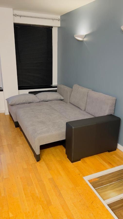 Charming 1-Bedroom Apartment In Woolwich ロンドン エクステリア 写真